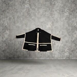 MarlaWynne Black and Cream Cape